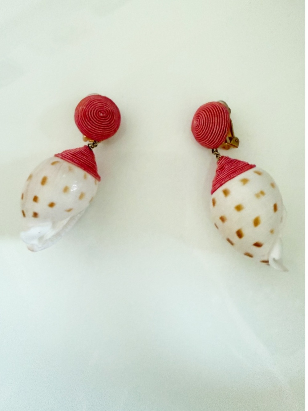 Coral Speckle Shell Clip-On Drop Earrings